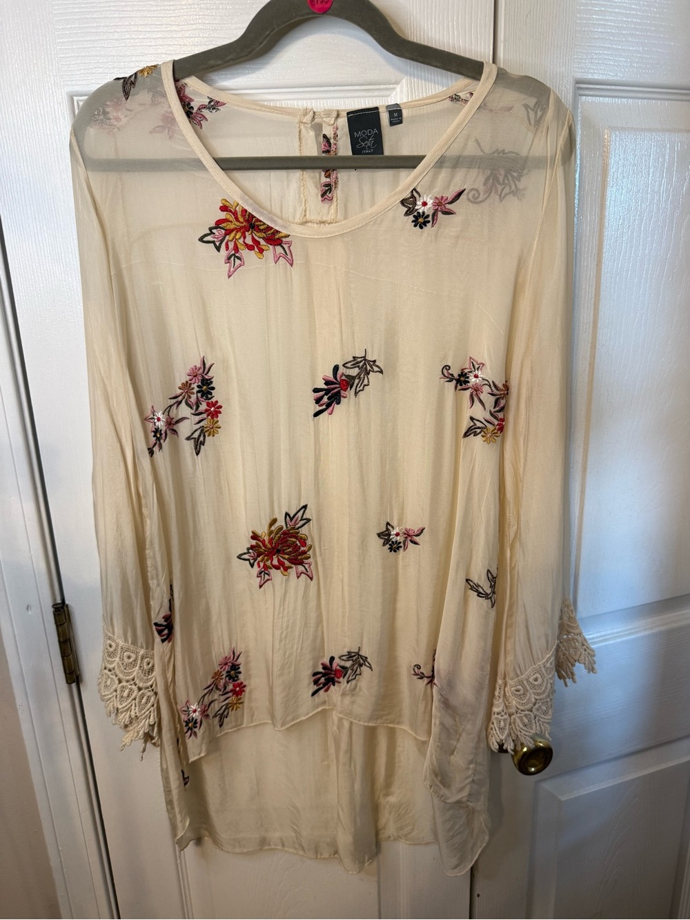 Moda Cream Floral Embroidered Tunic Top Made in 🇮🇹
